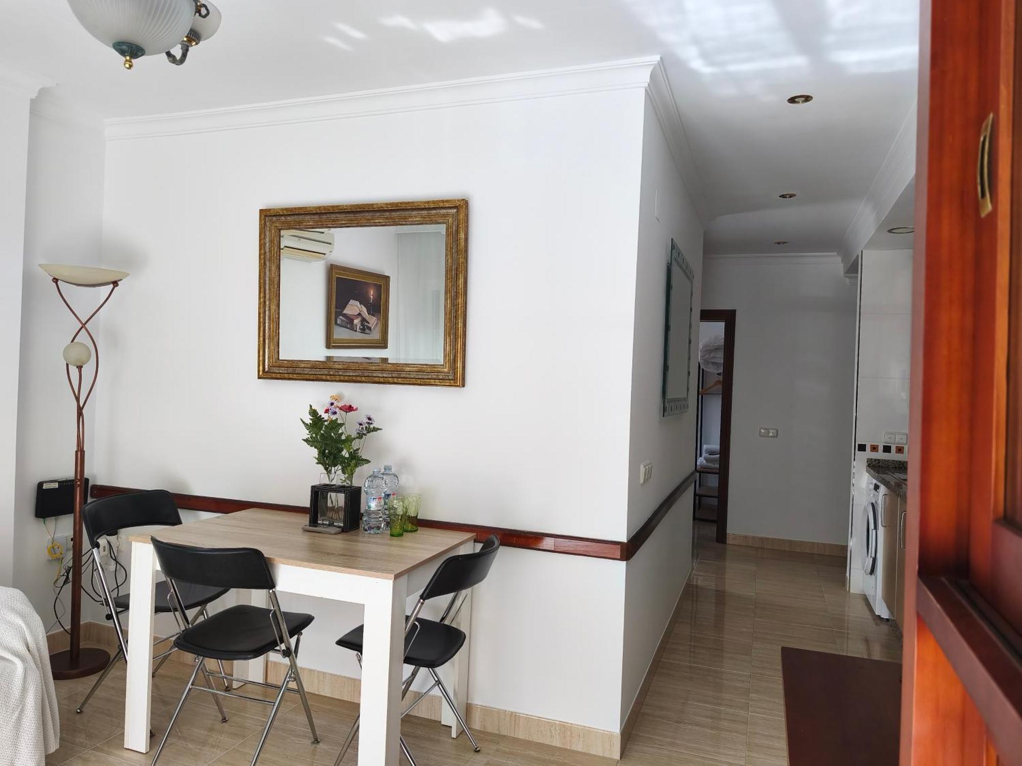 Torremolinos Beach Apartment Apartamento Torremolinos